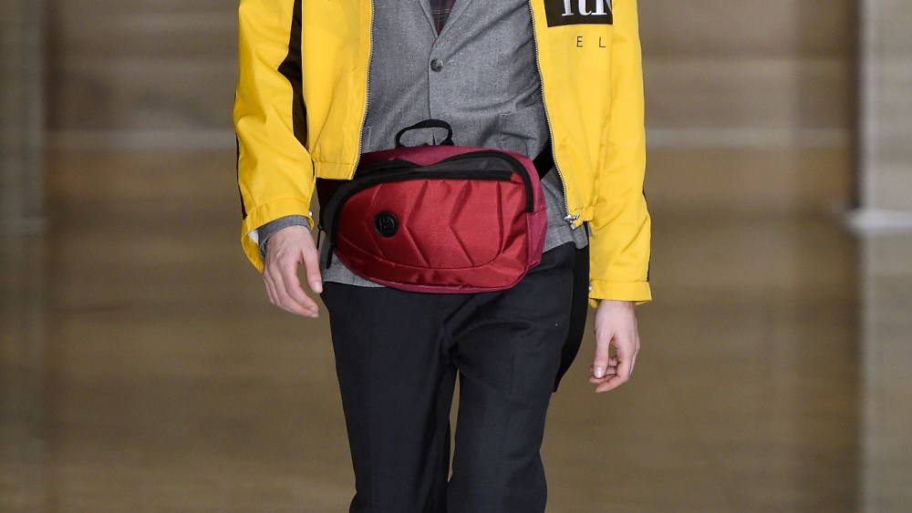 Perry Ellis Men's Fall 2018