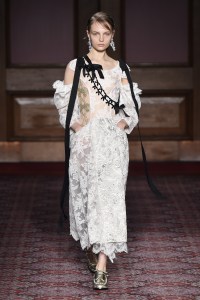 Simone Rocha RTW Fall 2018