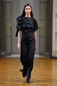 Victoria Beckham RTW Fall 2018