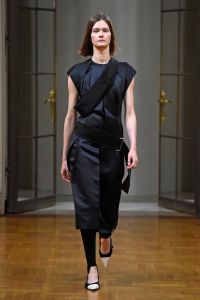Victoria Beckham RTW Fall 2018