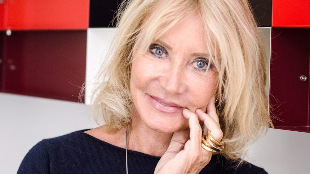 Diane Venet’s Jewelry By Artists Shows at Musée des Arts Décoratifs
