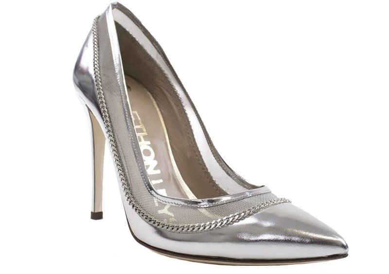 Aethon Ulyse Debuts Goddess-Worthy Footwear FFANY