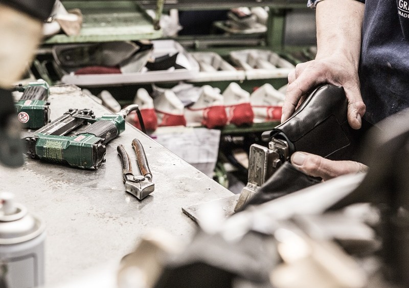 Armadio Launches Direct--Consumer Service Luxury Italian Goods