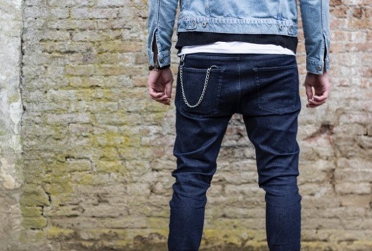 JUST.US Crowdfunds Athleisure Jean