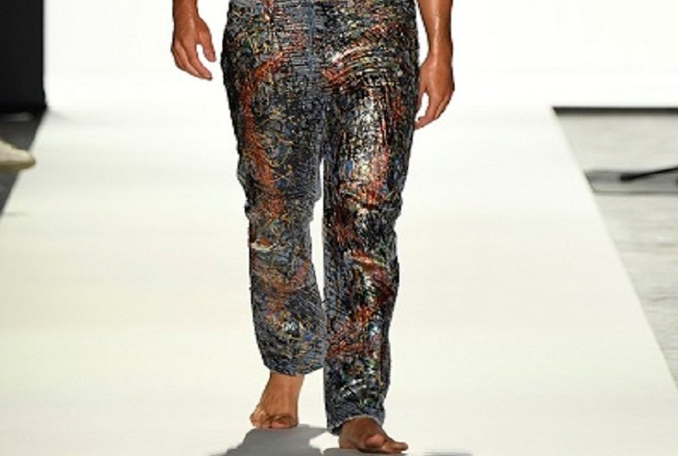 Johny Dar Debuts Star-Studded “Jeans Refugees” Collection