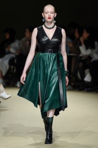 Alexander McQueen RTW Fall 2018