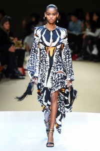 Alexander McQueen RTW Fall 2018