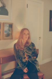 Annie Starke