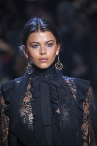 Details at Elie Saab RTW Fall 2018
