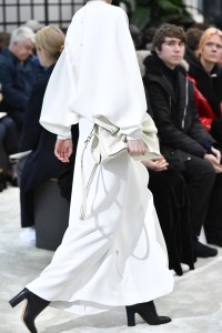 Details at John Galliano RTW Fall 2018