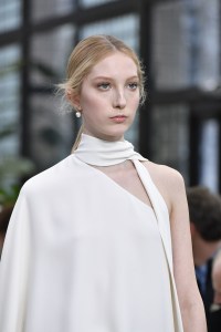 Details at John Galliano RTW Fall 2018