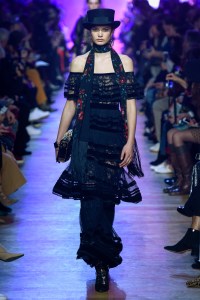 Ellie Saab RTW Fall 2018