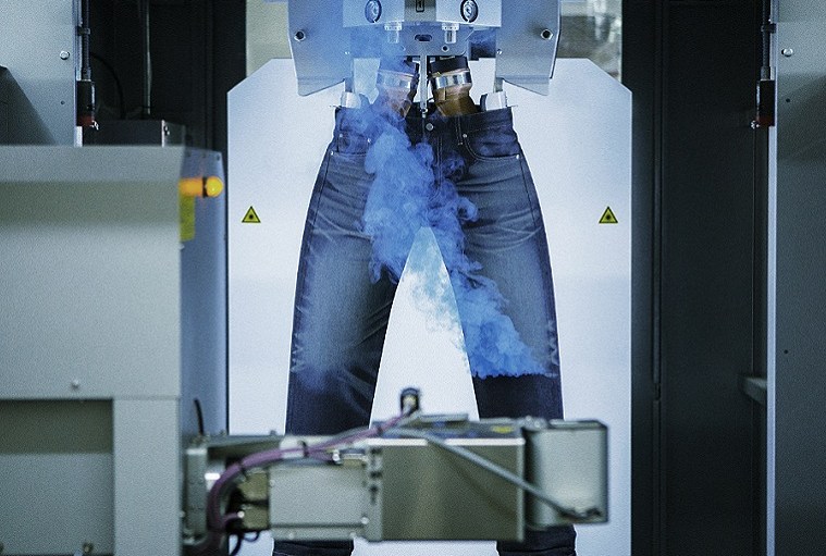 Uniqlo Debuts First Collection Made Fast Retailing’s Jeans Innovation Center