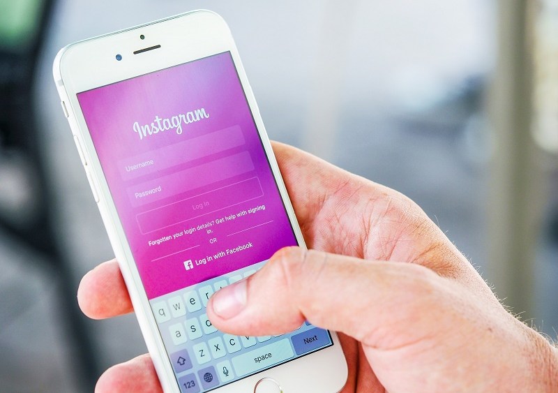 Be Social: Tips Driving Sales Through Social Media