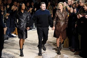 Naomi Campbell, Kim Jones and Kate Moss on the catwalk of Louis Vuitton Men's Fall 2018.