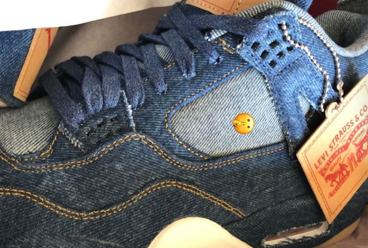 Levi’s x Air Jordan 4 Due 2018