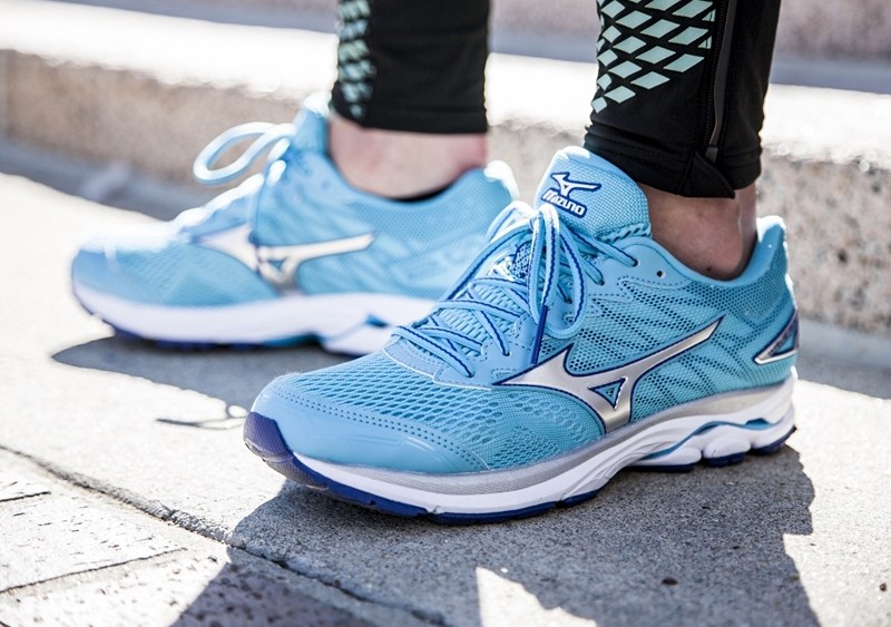 Mizuno Introduces New ‘Cloudwave’ Technology Wave Rider 20