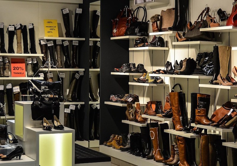 Report: Women Refuse Pay Retail Price Apparel and Footwear