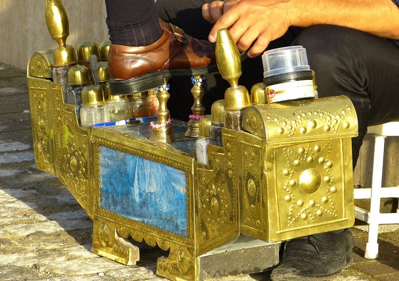 Is Shoe Shining Lost Art?