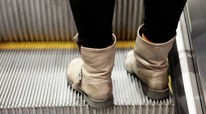 Hispanic Consumers Account 25% of Buying Visits Specialty Footwear Stores