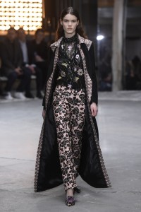 Giambattista Valli RTW Fall 2018