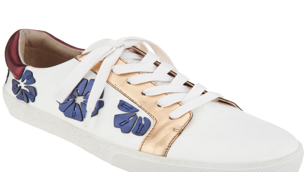 Vince Camuto Claudina