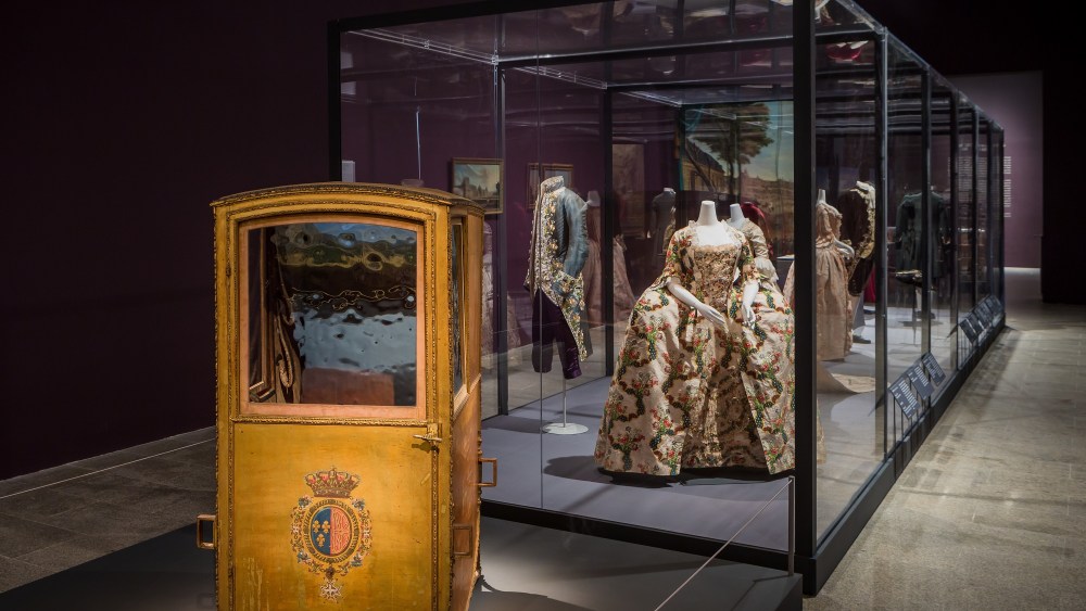 'Visitors to Versailles' at The Met to Shine a Little Light on Fashion