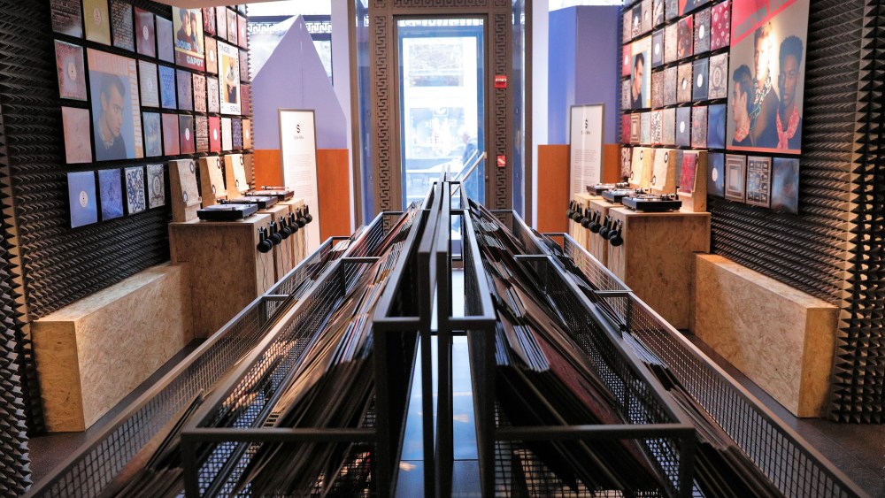The men's store was converted into an Hermes record shop.
