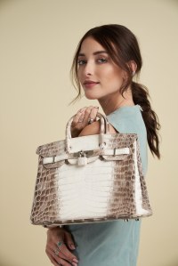 www.pauldeluna.com