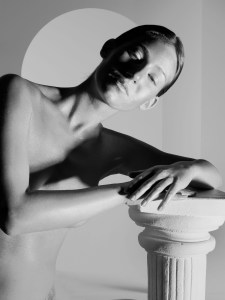 An image by ECAL student Luna Conte for the Mugler collaboration.