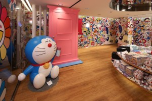 Takashi Murakami at Uniqlo.