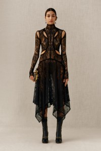 Alexander McQueen Pre-Fall 2018