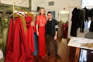 Christian Siriano fits Jennifer Nettles in looks he custom-designed for the singer’s Sugarland reunion tour.