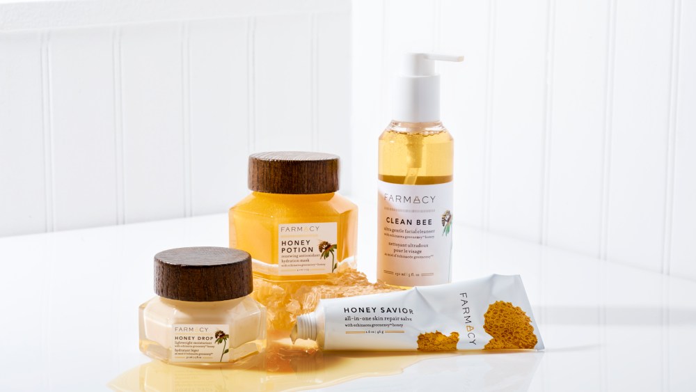 Cosmecca Korea Buys Controlling Stake in Englewood Lab