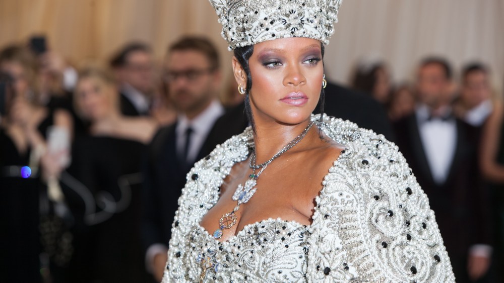 Rihanna in Maison Margiela.