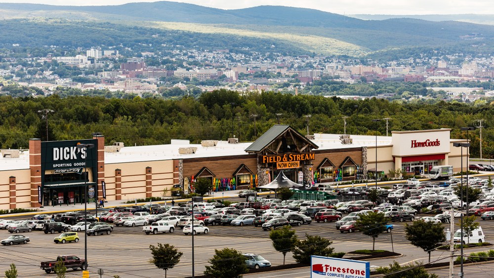 shopping center parking lot mall