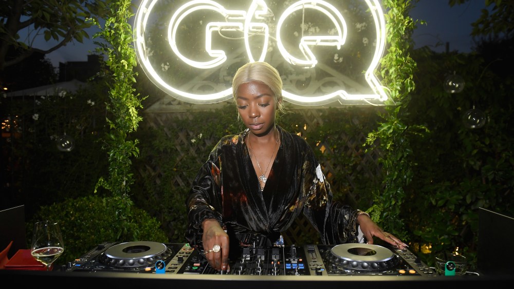 Dj Siobhan Bell performs at the GQ Milan Cocktail Party.