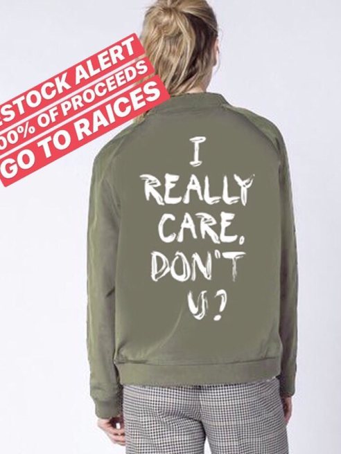 US Fashion Firm Sells its Take on US First Lady's Controversial Jacket