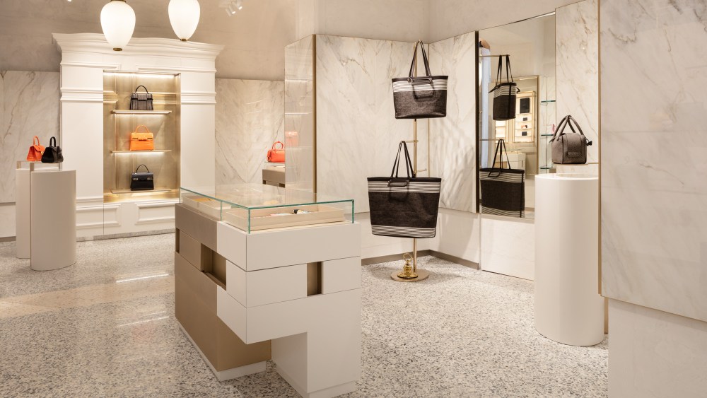 Delvaux flagship in Milan Delvaux - Milano Boutique