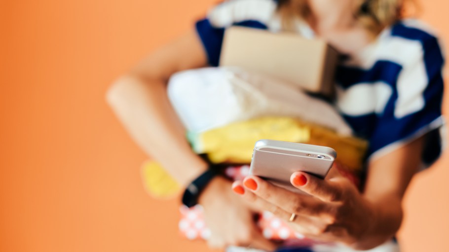 Drop shipping can help retailers fulfill orders more quickly, offering greater convenience for customers.
