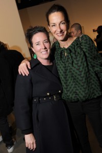 Kate Spade (L) and Cynthia Rowley attend the opening of Annie Leibovitz's Pilgrimage at Pace MacGill gallery.