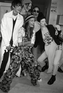 Marc Jacobs with models backstage before his Spring 1993 Grunge collection for Perry Ellis.