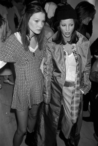 Carla Bruni and Christy Turlington backstage before Marc JacobsÕ Spring 1993 Grunge collection for Perry Ellis.