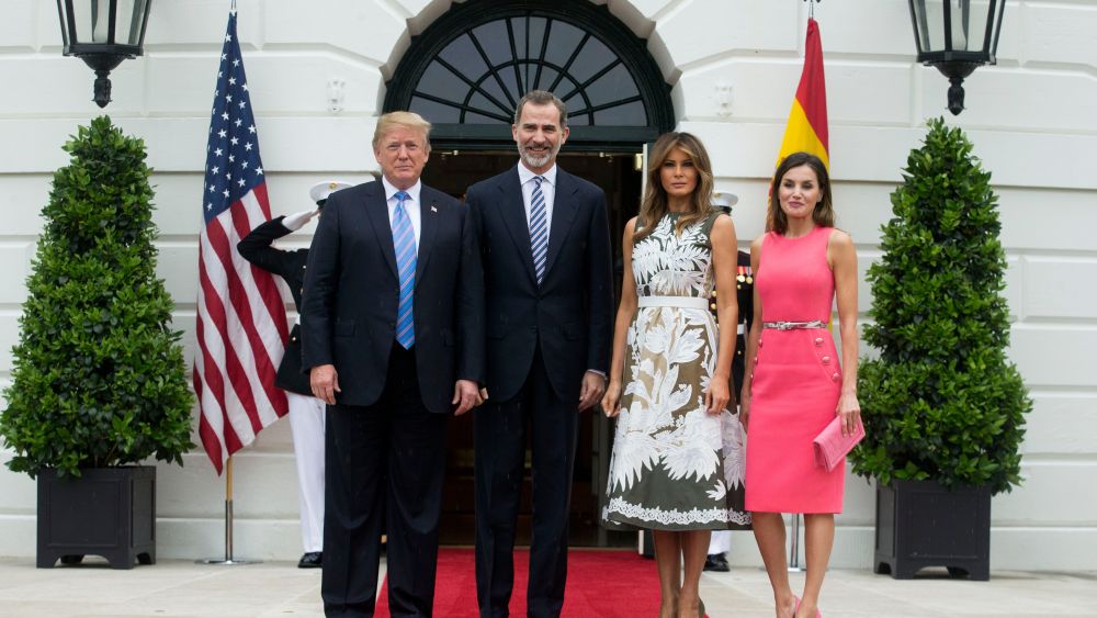 Donald J. Trump, Melanie Trump, King Felipe VI and Queen LetiziaKing Felipe VI and Queen Letizia of Spain visit the White House, Washington, USA - 19 Jun 2018US President Donald J. Trump (L) and First Lady Melanie Trump (2-R) greet King Felipe VI (2-L) and Queen Letizia (R) of Spain at the South Lawn of the White House in Washington, DC, USA, 19 June 2018.