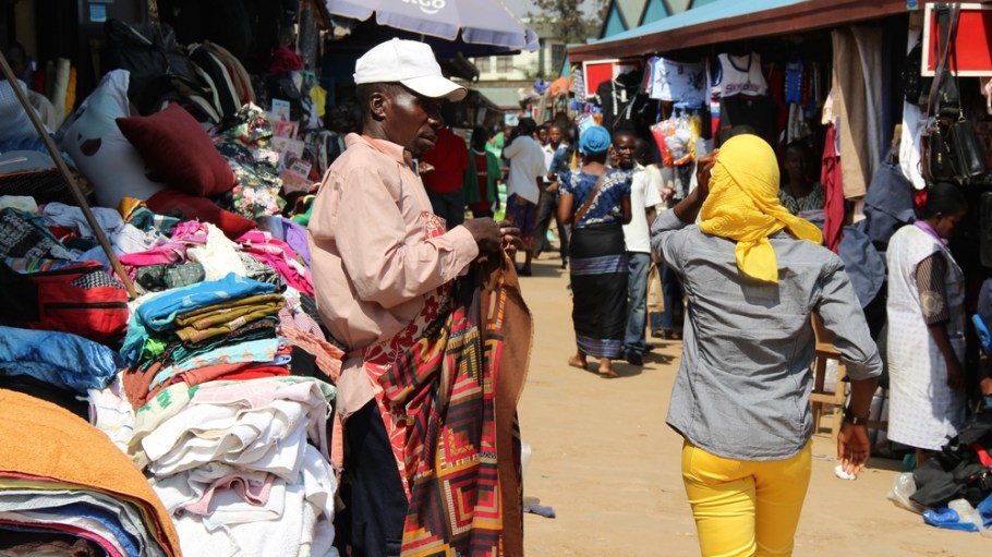 African Unions: Used Clothing Imports "Suffocate" Local Textile Sector