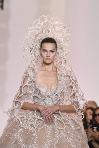 Details at Elie Saab Couture Fall 2018