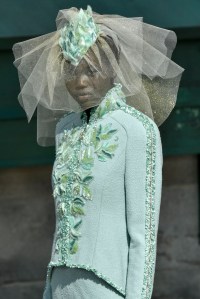 Details at Chanel Couture Fall 2018