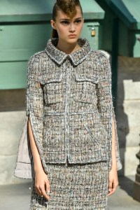 Details at Chanel Couture Fall 2018