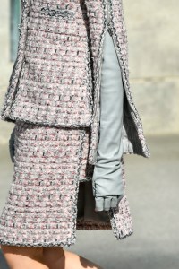 Details at Chanel Couture Fall 2018