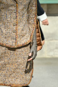 Details at Chanel Couture Fall 2018